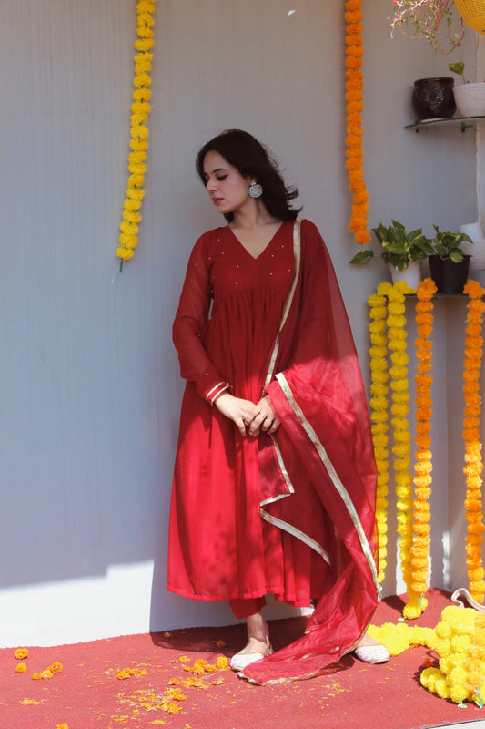 Leela Georgette suit set Patakha